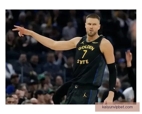 科尔：波尔津吉斯伤退后球队士气受损 失控局面难以扭转